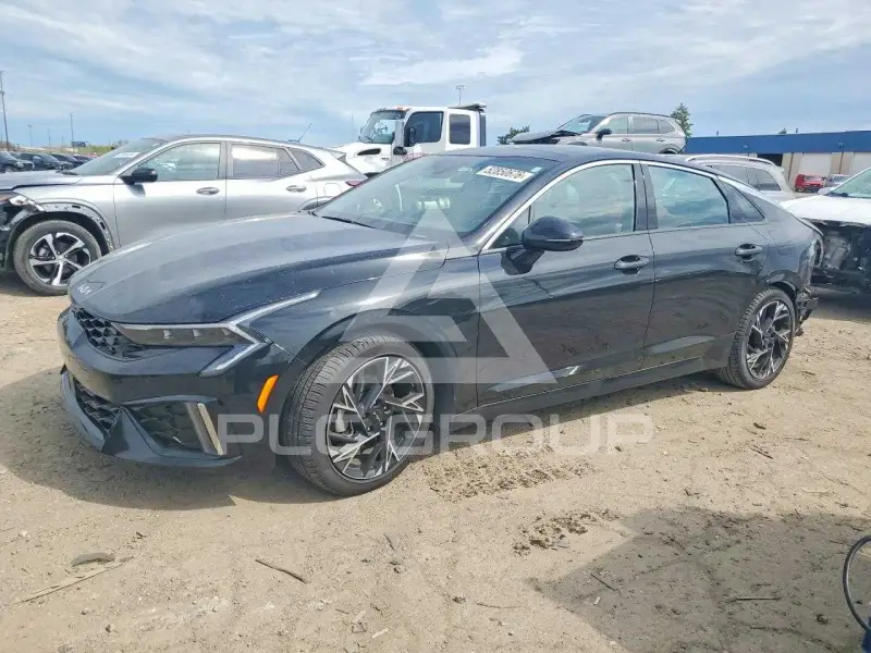 2025 KIA K5 фото