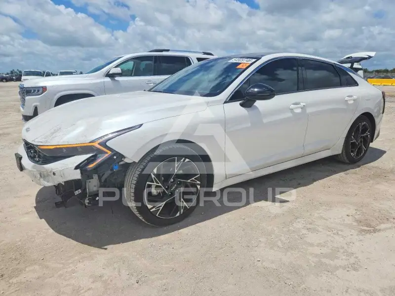 2025 KIA K5 photo