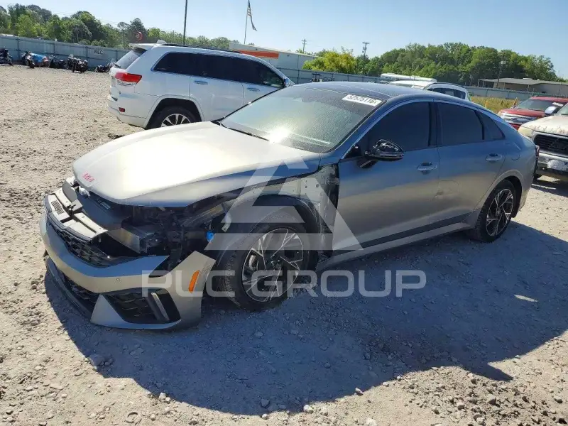 2025 KIA K5 фото
