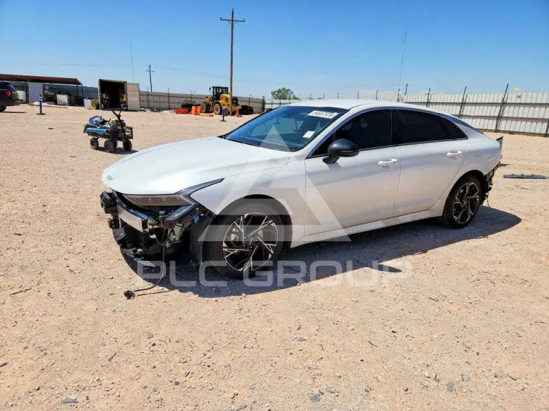 2025 KIA K5 photo