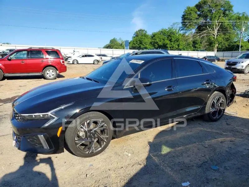 2025 KIA K5 фото