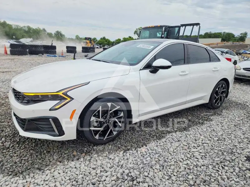 2025 KIA K5 фото