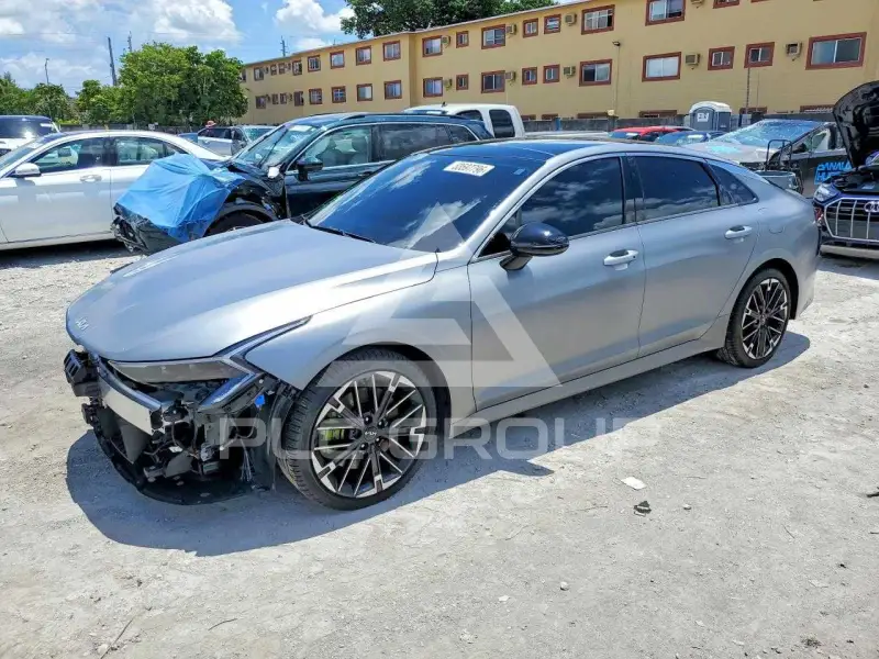 2025 KIA K5 фото