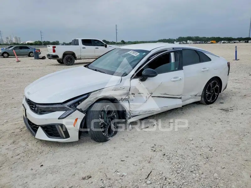 2025 KIA K5 фото