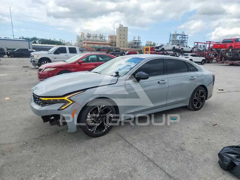 2025 KIA K5 фото