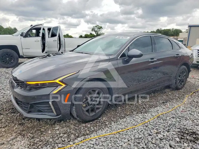 2025 KIA K5 фото