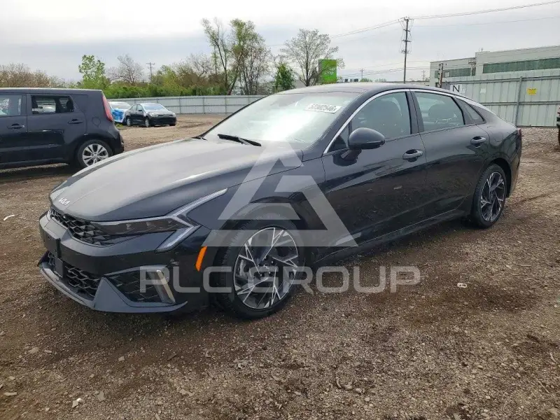 2025 KIA K5 фото