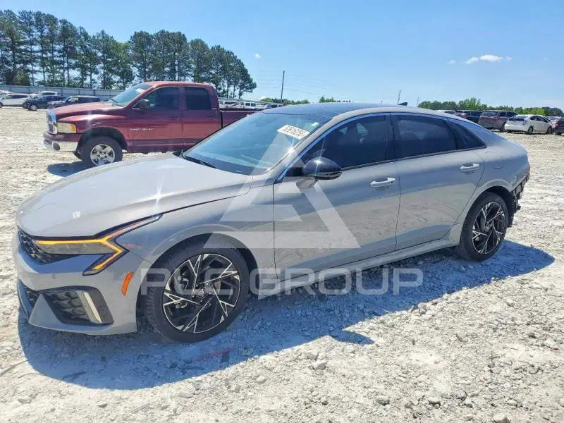 2025 KIA K5 photo