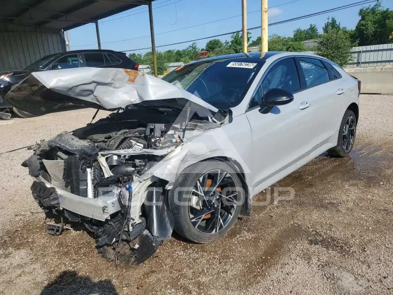 2025 KIA K5 фото