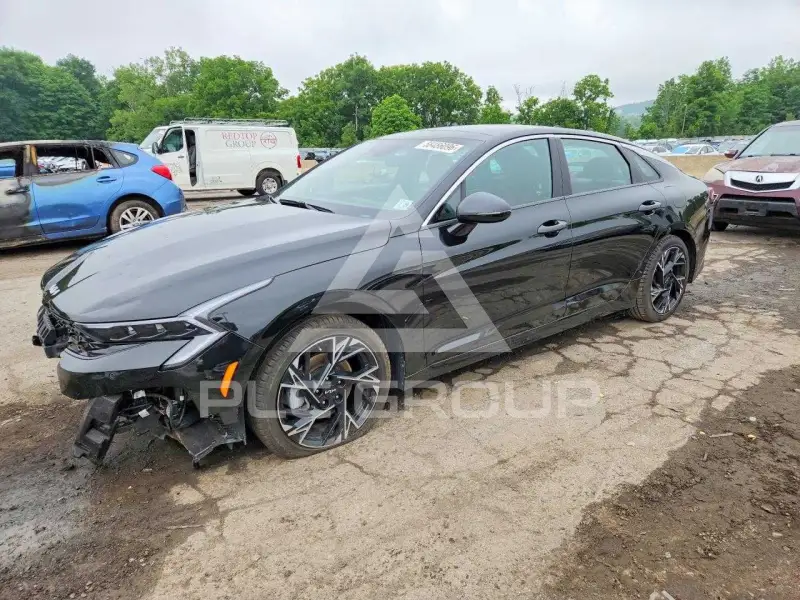 2025 KIA K5 фото