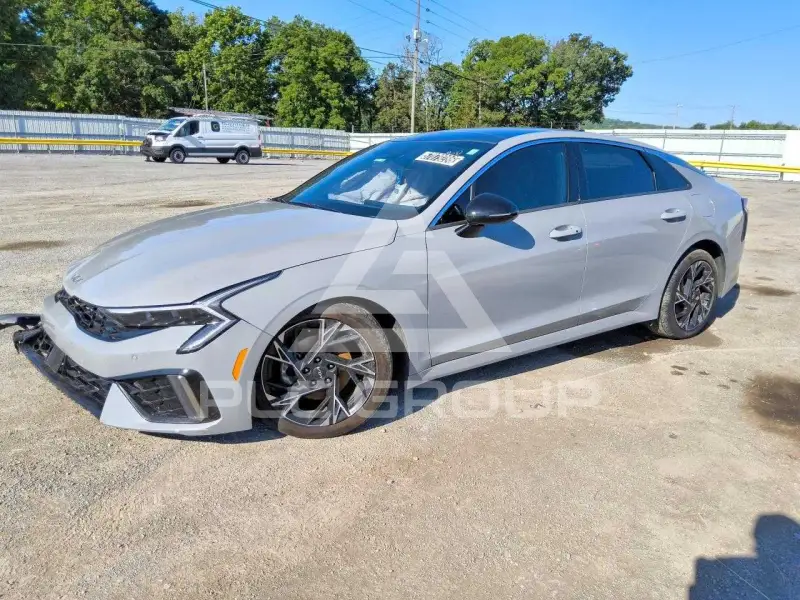 2025 KIA K5 фото