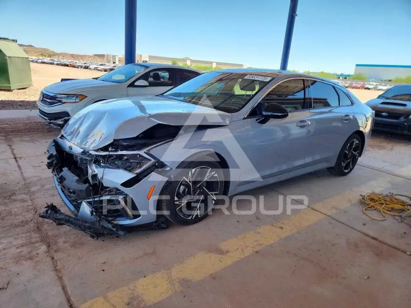 2025 KIA K5 фото
