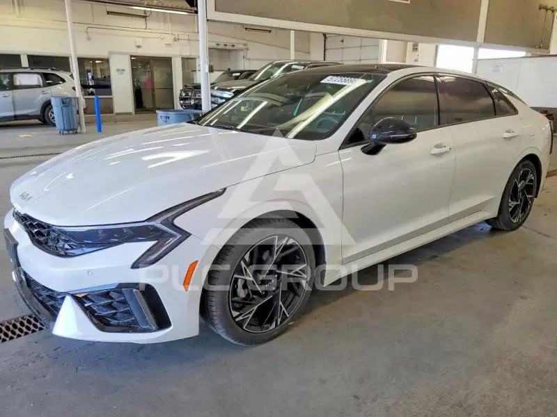 2025 KIA K5 фото