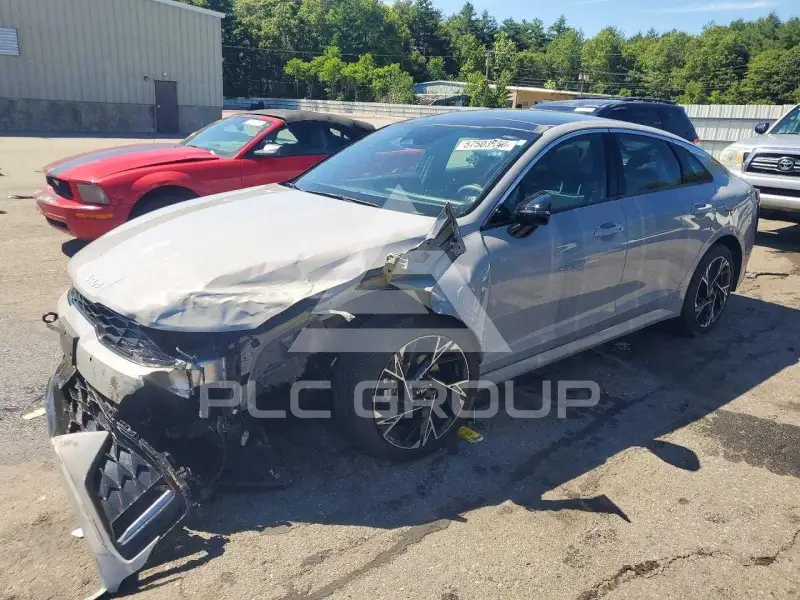 2025 KIA K5 фото