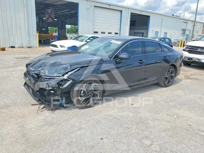 2025 KIA K5 фото