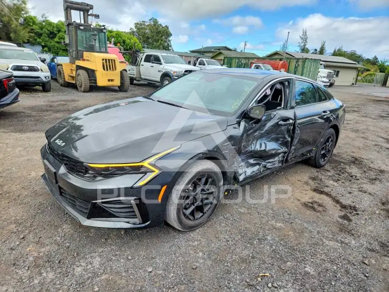 2025 KIA K5 фото