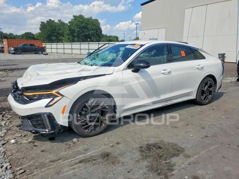 2025 KIA K5 фото