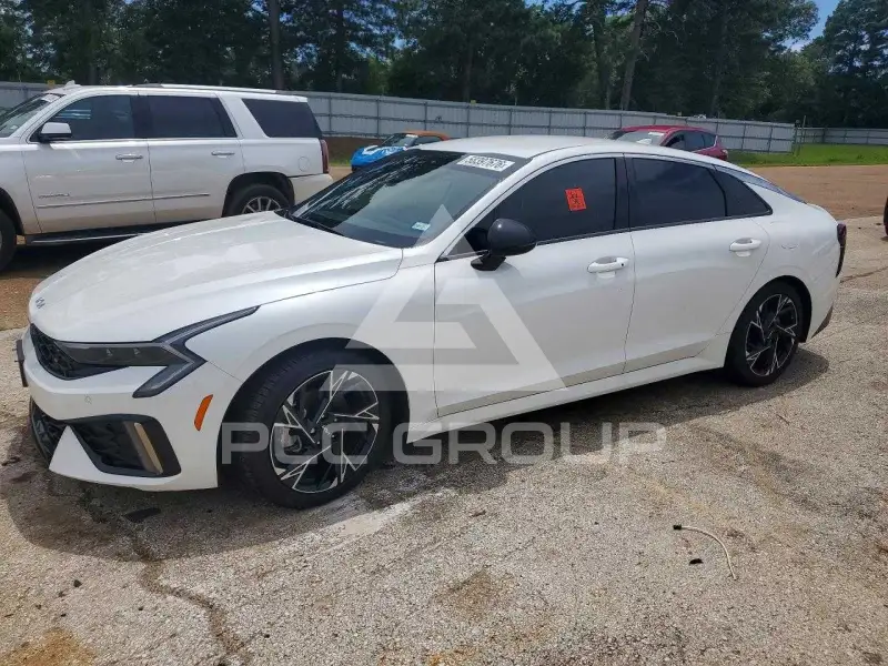 2025 KIA K5 фото