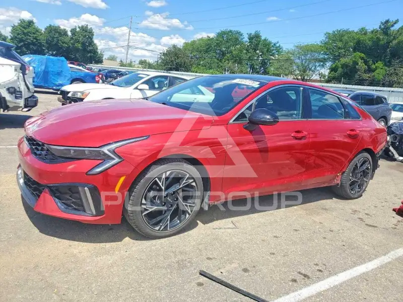 2025 KIA K5 фото