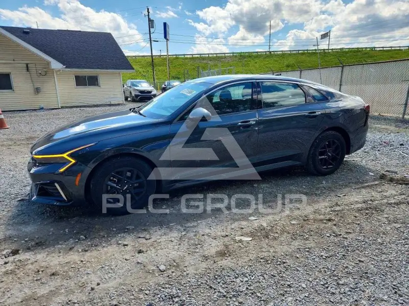 2025 KIA K5 фото
