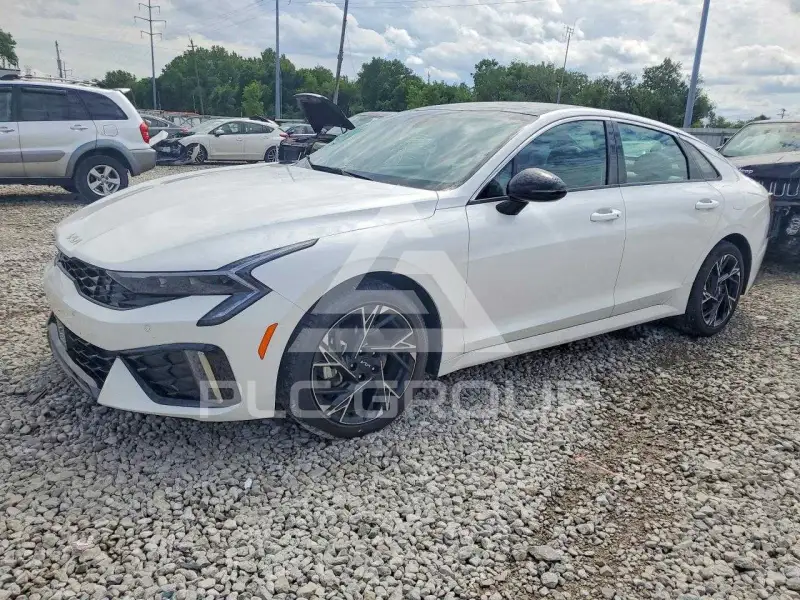 2025 KIA K5 photo