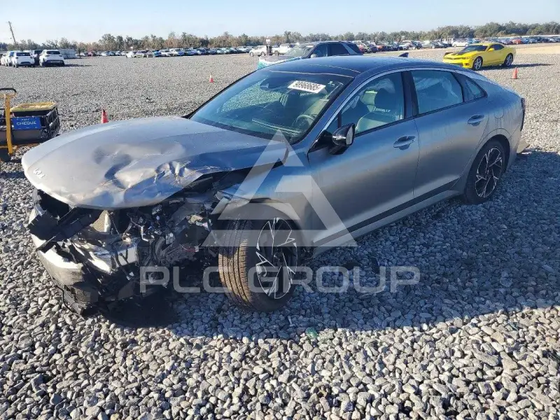2025 KIA K5 фото