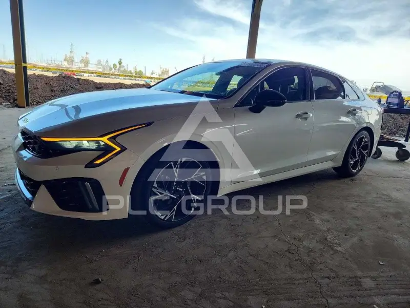 2025 KIA K5 фото