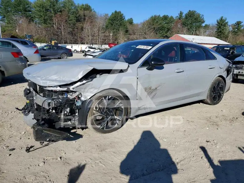2025 KIA K5 фото