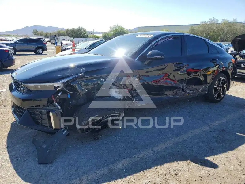 2025 KIA K5 фото