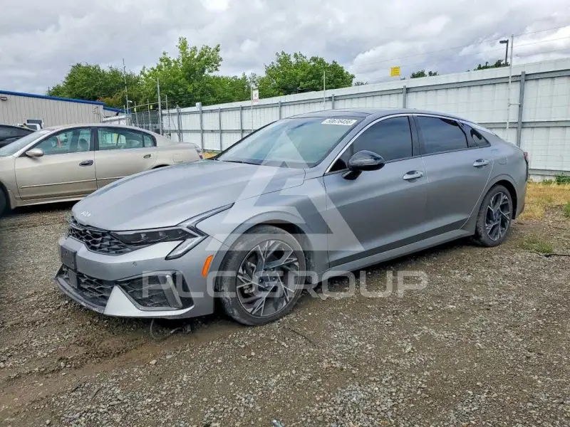 2025 KIA K5 photo