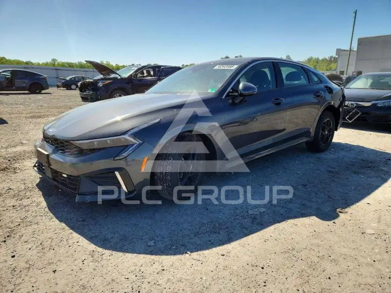 2025 KIA K5 photo