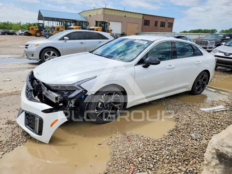 2025 KIA K5 фото