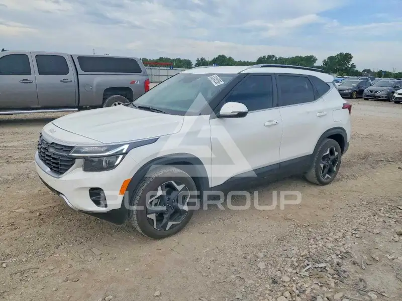 2025 KIA Seltos photo