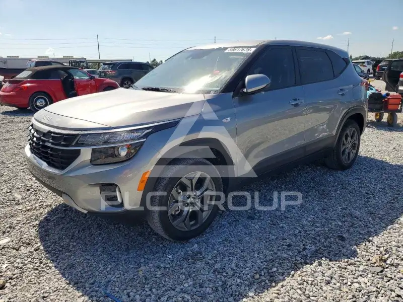 2025 KIA Seltos photo