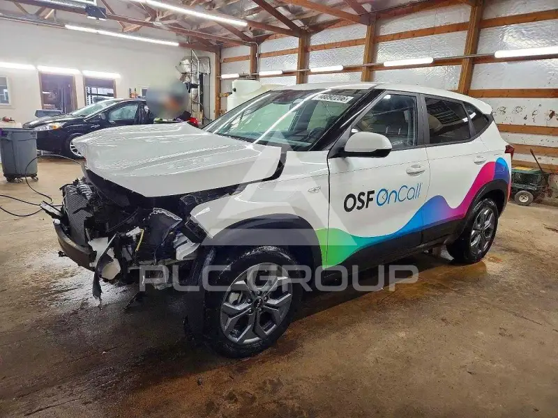 2025 KIA Seltos фото
