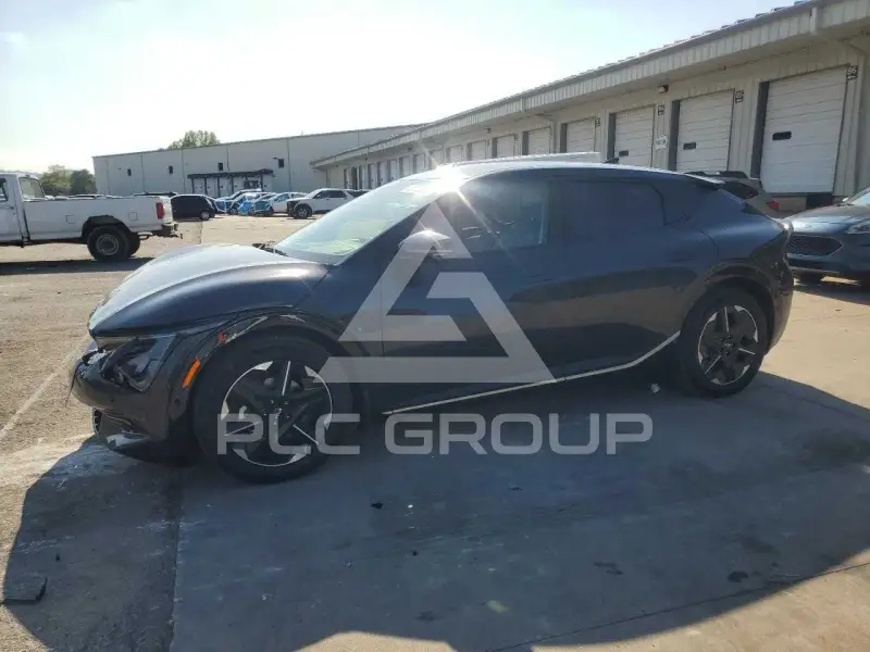 2025 KIA EV фото