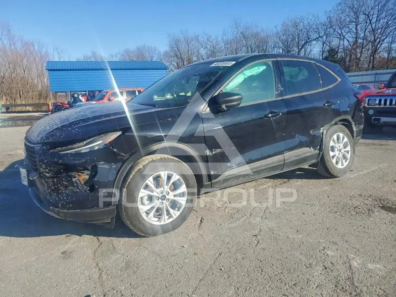 2025 Ford ESCAPE photo