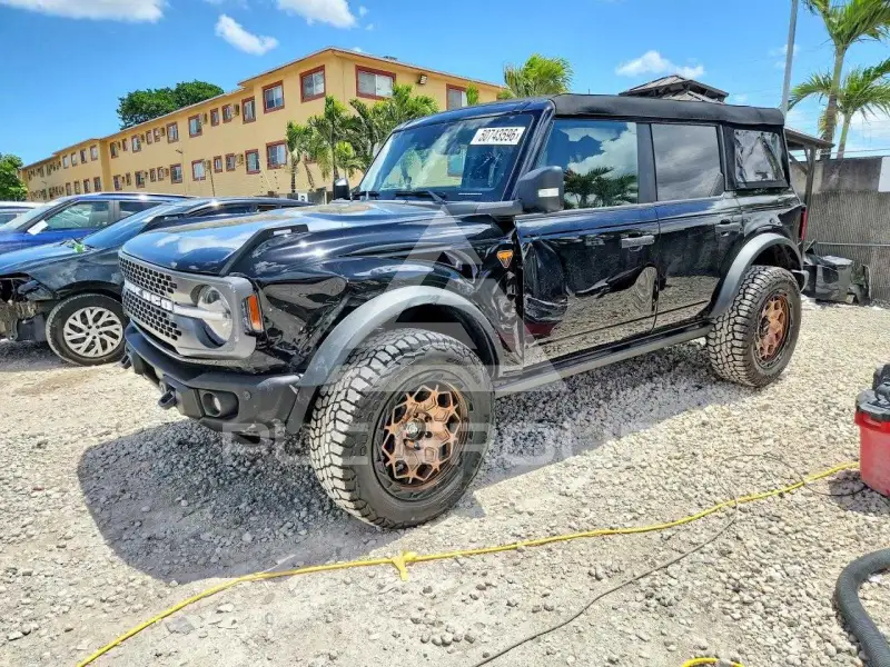 2025 Ford BRONCO фото