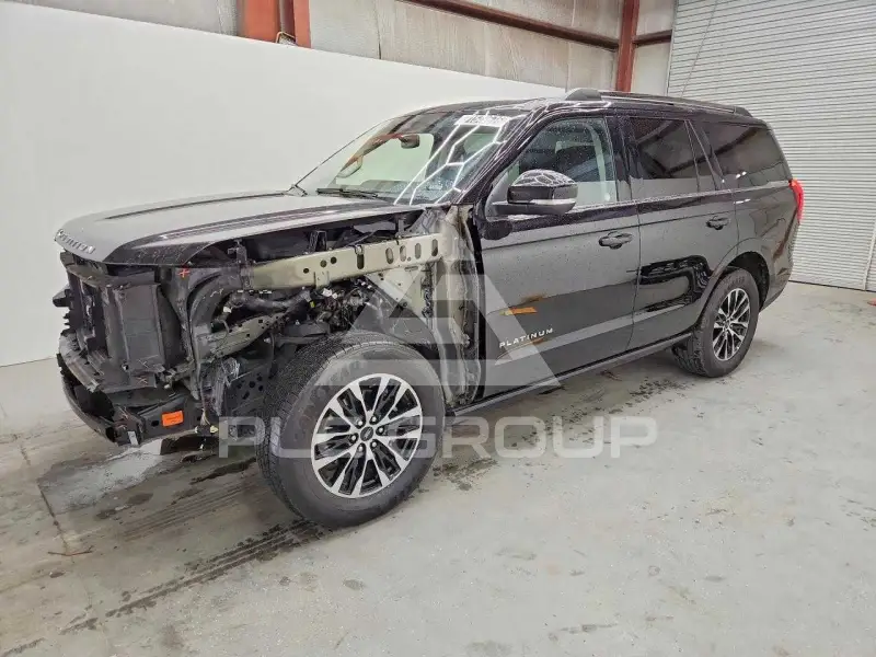 2025 Ford EXPEDITION photo