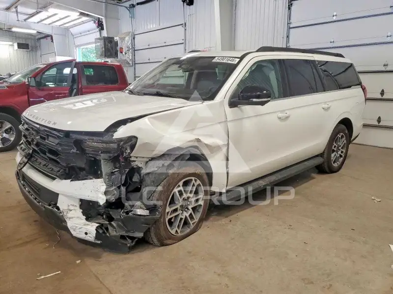 2025 Ford EXPEDITION photo