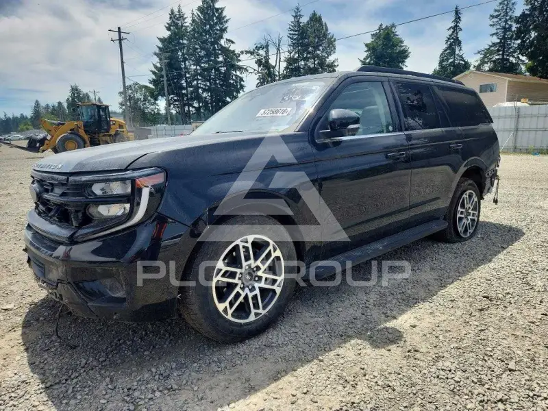2025 Ford EXPEDITION photo