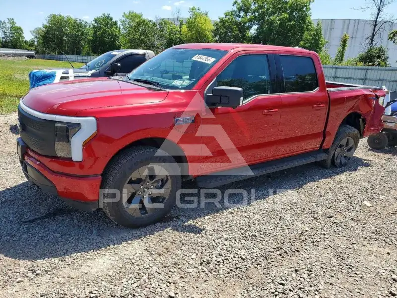 2025 Ford F-150 фото