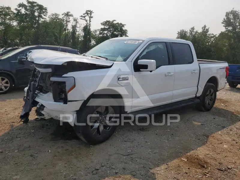 2025 Ford F-150 photo