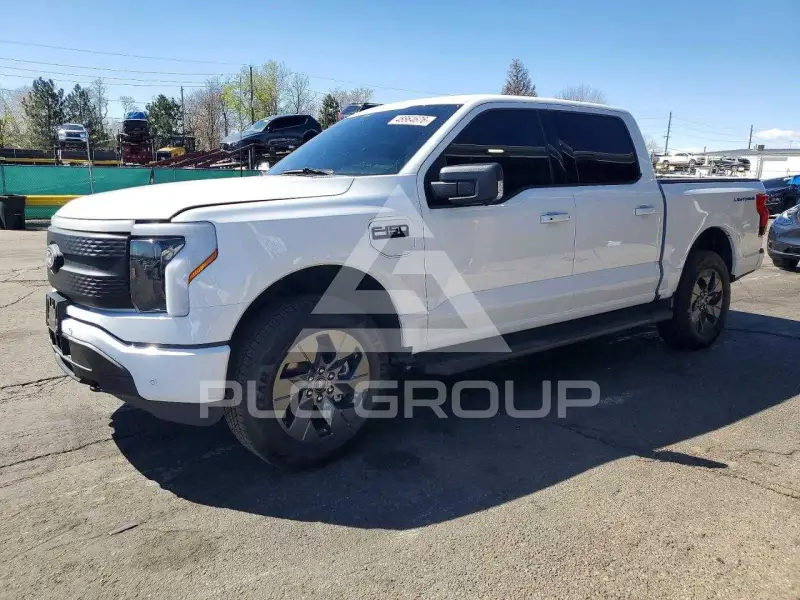 2025 Ford F-150 фото