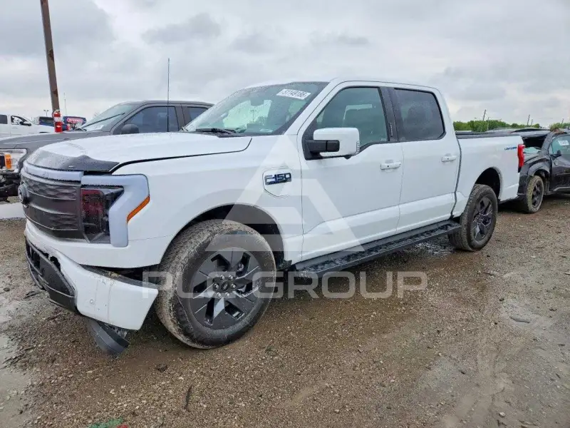2025 Ford F-150 фото