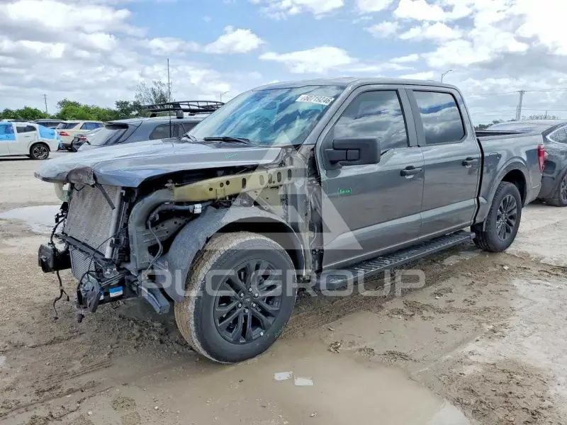 2025 Ford F-150 фото