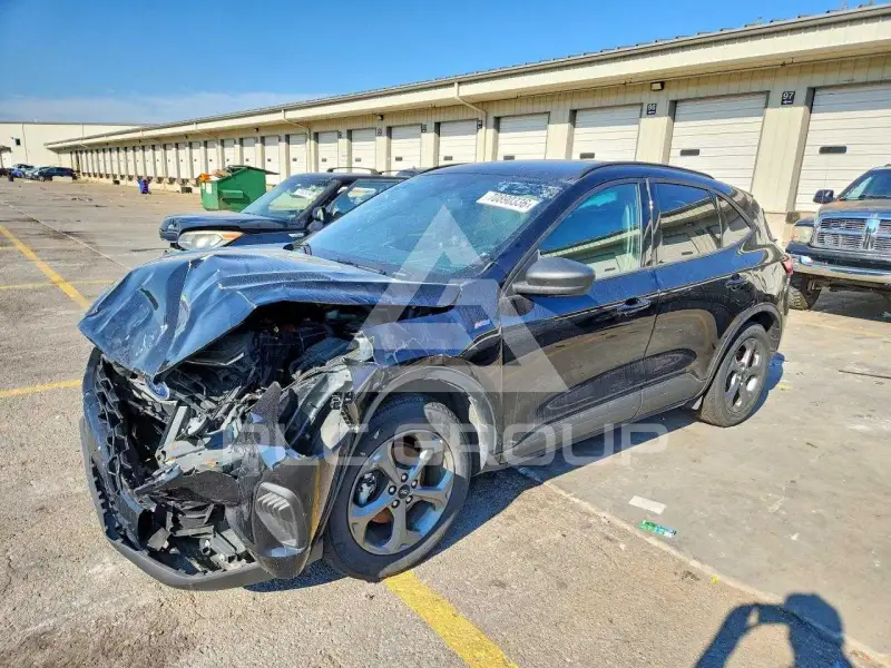 2025 Ford ESCAPE photo
