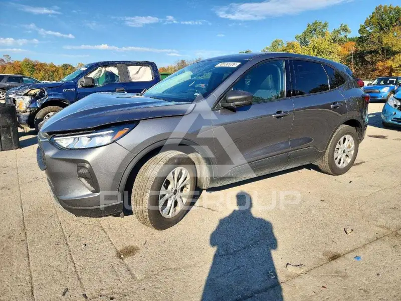 2025 Ford ESCAPE photo