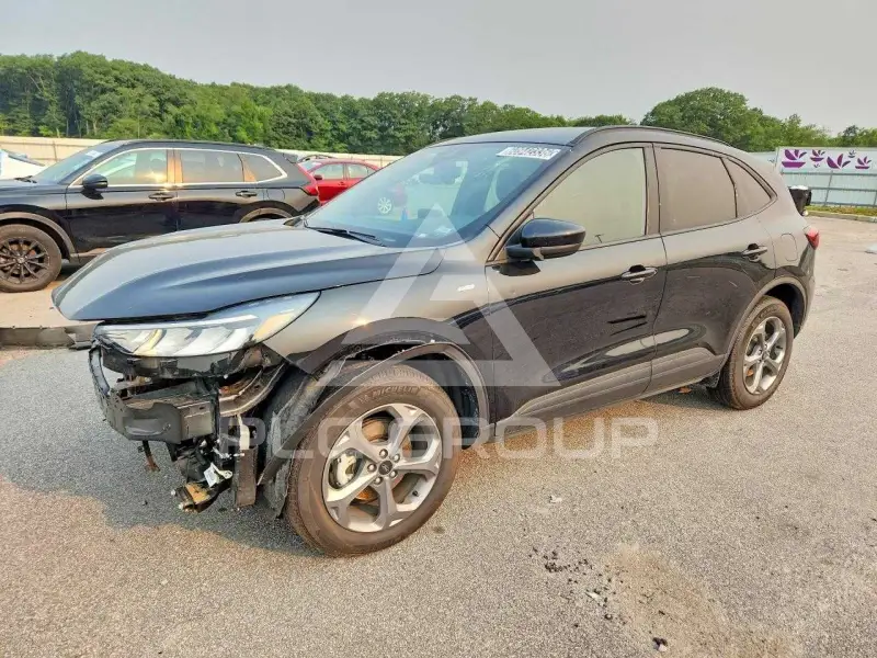2025 Ford ESCAPE photo