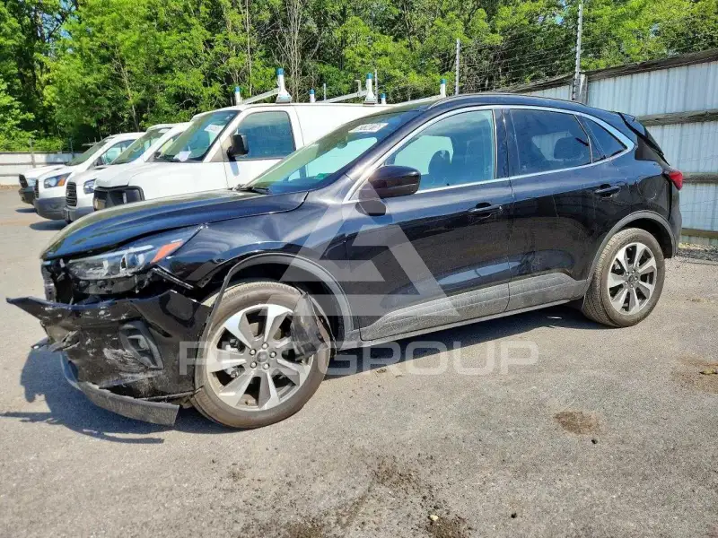 2025 Ford ESCAPE photo